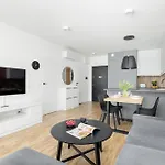 Apartman Elegance By Bookinghost