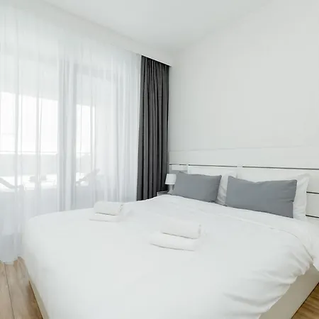 Apartman Elegance By Bookinghost