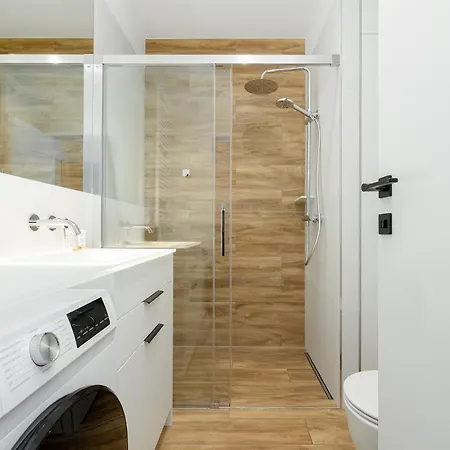 Elegance By Bookinghost Apartman *