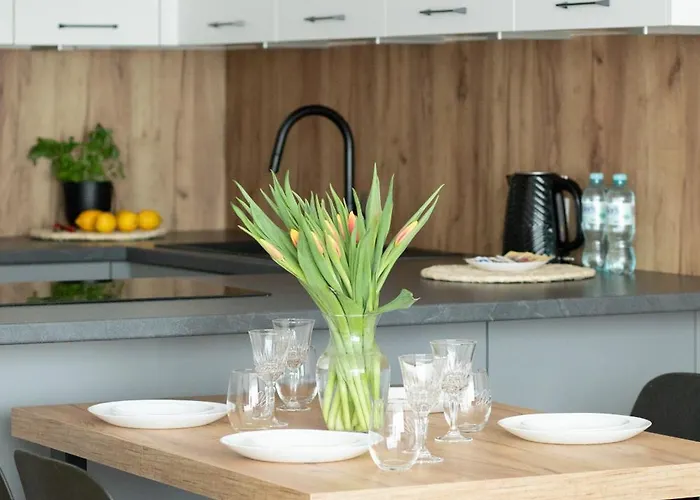 Elegance By Bookinghost